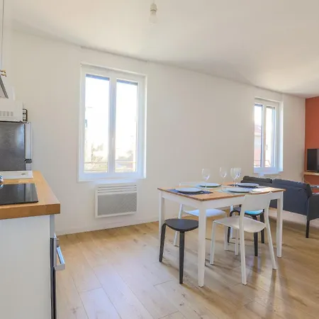 Calme - Arriere Gare - Parking Privee Appartement Arras